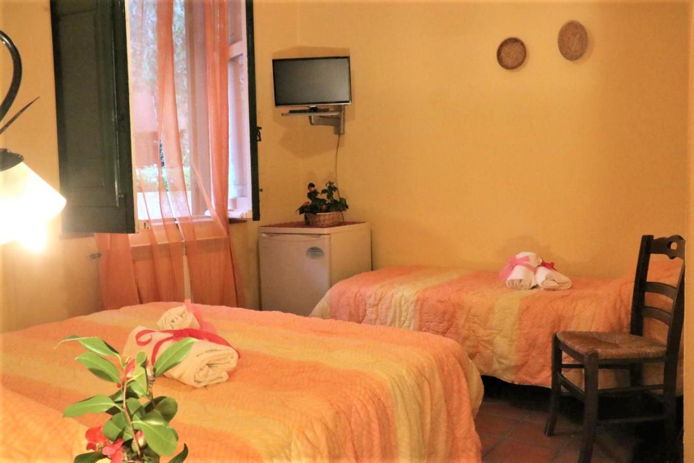 Agriturismo Santa Margherita Gioiosa Marea Chambre photo